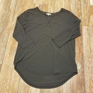 Ugmee 3/4 sleeve top